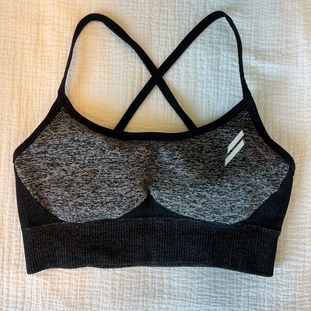 DOYOUEVEN Sports Bra